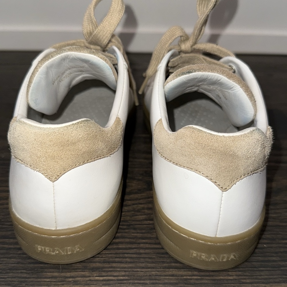 Prada Women’s Calzature Donna Sneaker-Size 39-Authentic-EUC - Picture 6 of 15